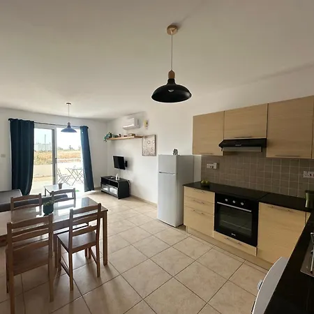 Nissi Escape - 5 Min Walk To Paradise Apartment